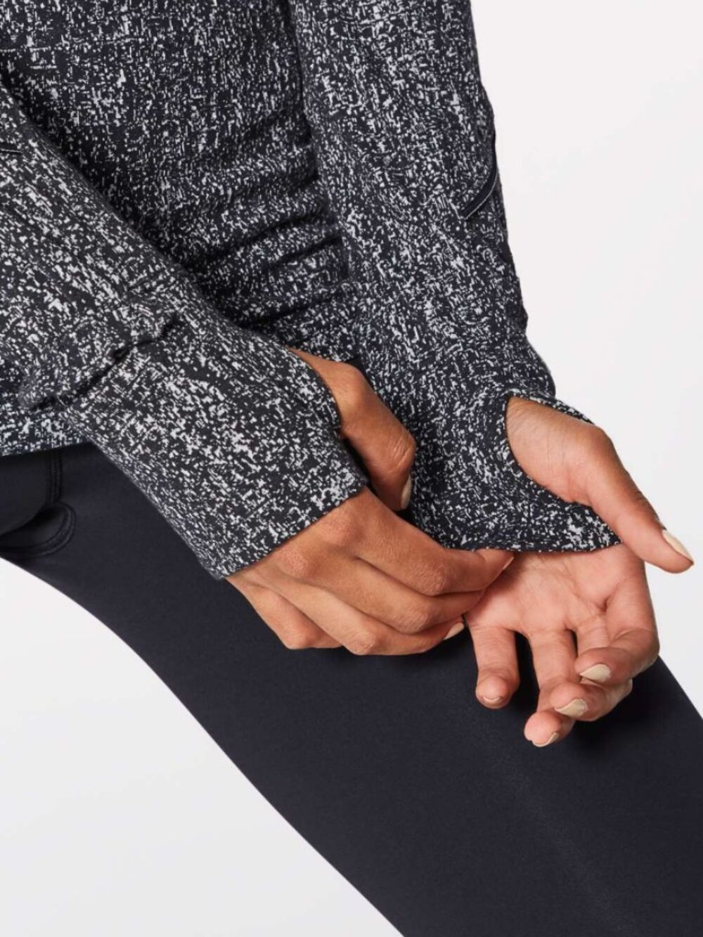 Lululemon Extra Mile Long Sleeve Running Top Jacquard Black & White Size 6 - Picture 3 of 11
